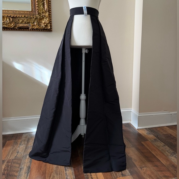 Alexia María Black High-Waist Overskirt Size 10 - Picture 2 of 7